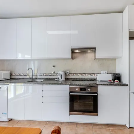 بيت للعطل In Barrocal By Interhome *